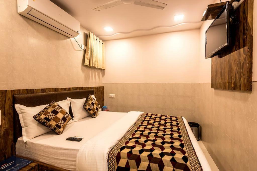 Hotel Kf Residency Mumbai Exterior foto